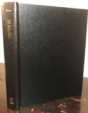 MAGIC: A PICTORIAL HISTORY OF CONJURERS IN THE THEATER; PRICE 1st/1st 1985 HC/DJ