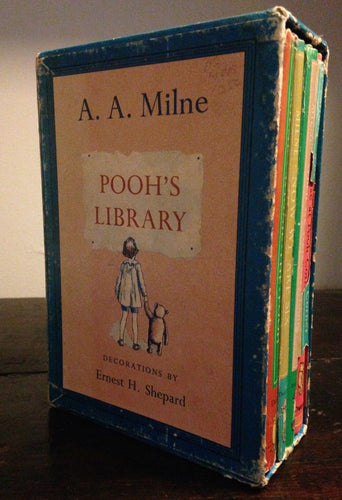 A.A. MILNE Winnie POOH'S LIBRARY BOX SET Warren Chappell RARE, 4 HCs w/ DJ, 1961