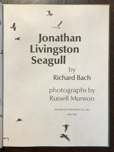 JONATHAN LIVINGSTON SEAGULL - RICHARD BACH - 1st Ed, 1970 SIGNED WITH DRAWING