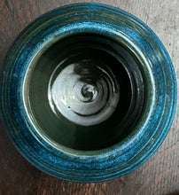 HARDING BLACK - GRAY BLUE GLAZE COIL GINGER JAR POTTERY - SIGNED - 7" Tall